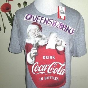 Christmas Coca Cola Coke M  Santa  Tee Shirt